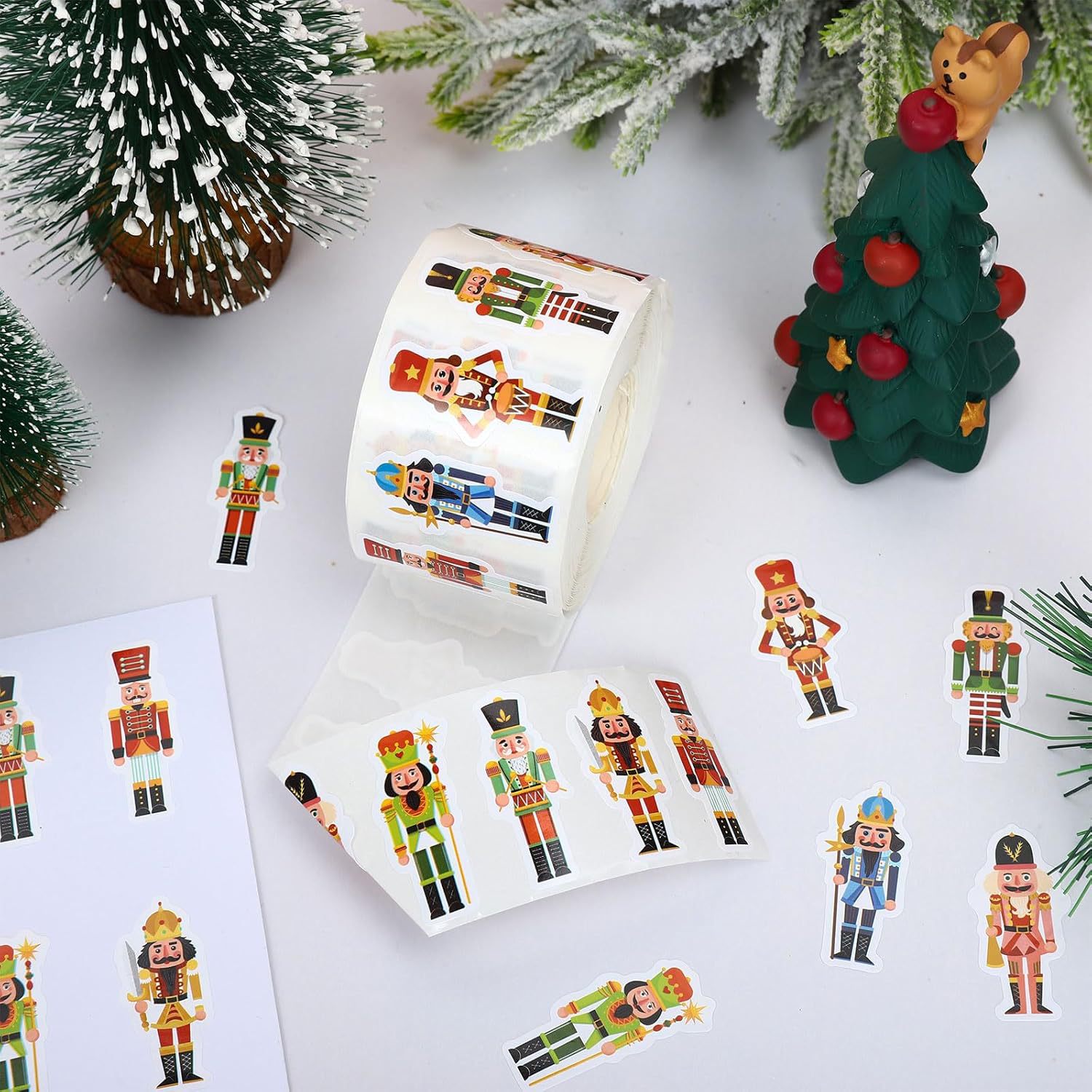 1000pcs(1 Roll) Christmas Nutc - огляд і ціна Nutcracker Figurine